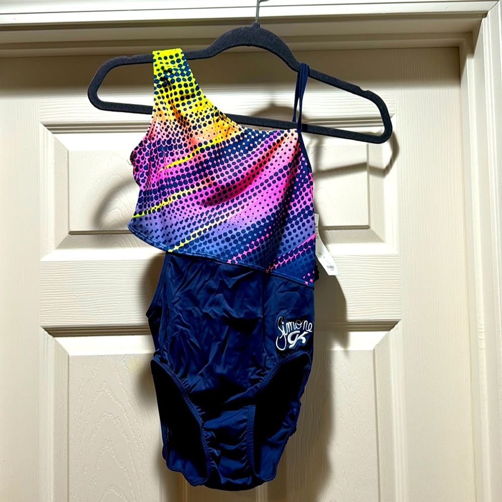 Brand new GK Simone Leo adult small